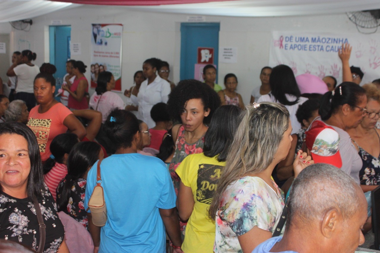 Camacã: PSFs Luís Pereira I e II comemoram Outubro Rosa com ações de saúde